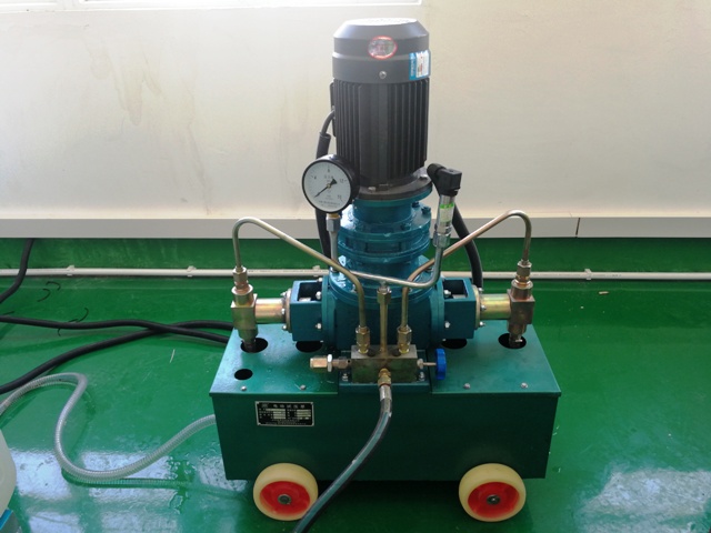 电动试压泵2DSY型立式图片1