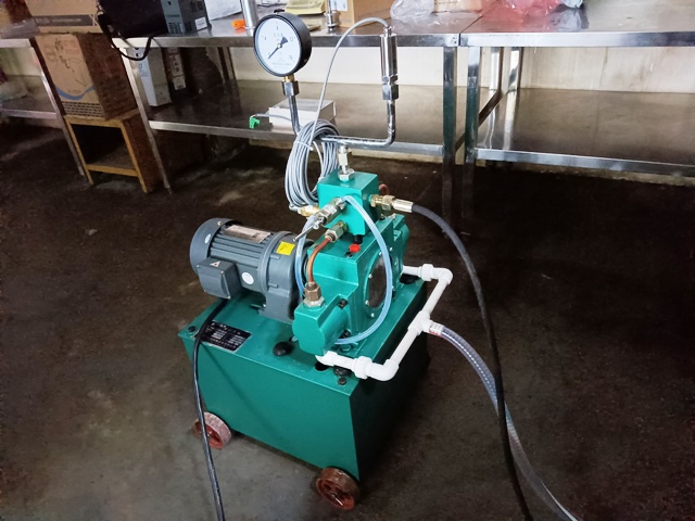 2DSY减速电机型电动试压泵图片2