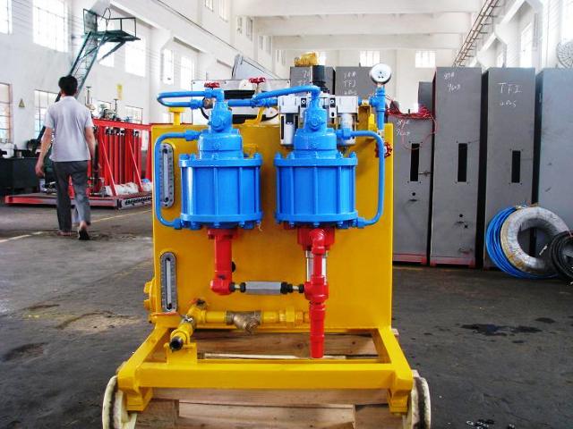 QY140-AJ四泵头非标定制气动试压泵详细技术参数图片1